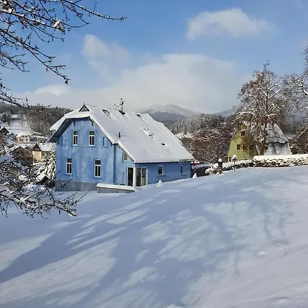 Blue 3* 乌帕河畔斯沃博达