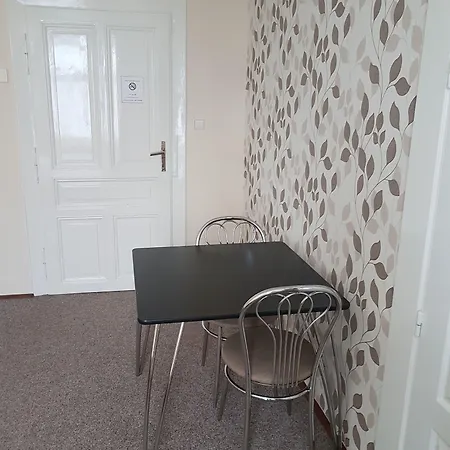 Blue 招待所 乌帕河畔斯沃博达