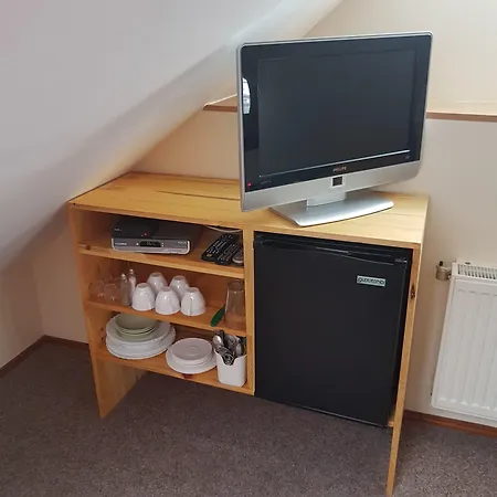 Blue 招待所 乌帕河畔斯沃博达